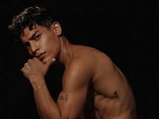 EmilianoPaez live pics anal