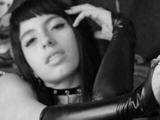 MathildaNox toy videos pictures